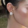 French Star Round Ball Stud Earrings: Stylish, Exquisite, Simple Design with a Luxurious, High-Class Feel.