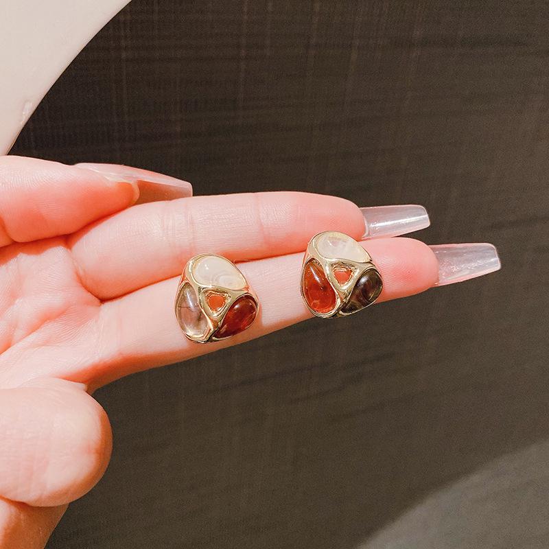 2024 Trendige Französische Retro Geometrische Dreieck Ohrringe - Stilvolles und Vielseitiges Buntes Design