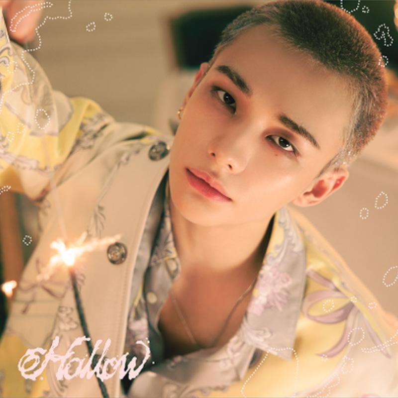 K-POP・アジア Stray Kids LIMITED A HOLLOW X 15 K-POP・アジア Stray Kids LIMITED A HOLLOW X 15 Amazon.com