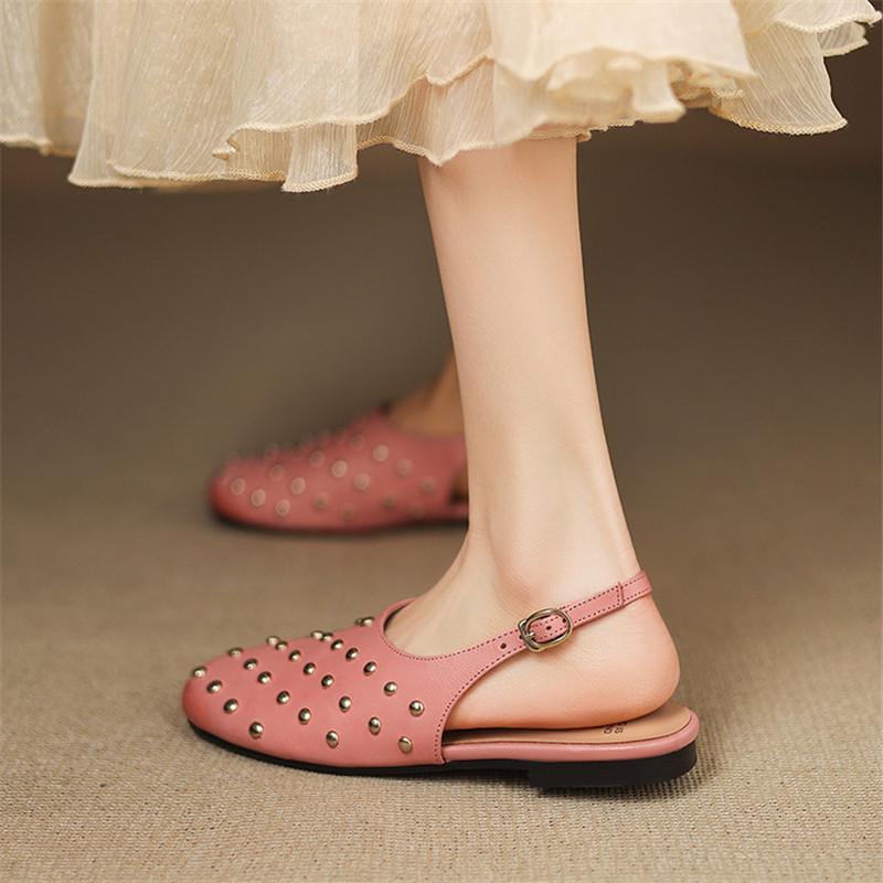 Fashion New Summer Sandals Genuine Leather Round Toe Sandals for Women Low Heels Fashion Rivet Sandals Ladies Shoes Women Flat Shoes