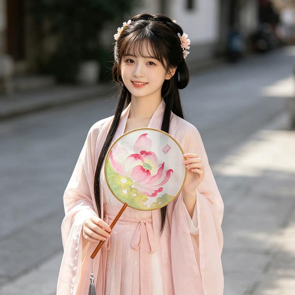 Zifangzhai Ancient-Style Pure Silk Fan with Blank Long Handle, Imitation Antique Fine Brushwork, Watercolor Hand-Painted Round Fan