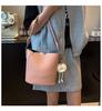 Summer Popular Small Bag Women 2025 New Fashion Versatile Messenger Bag Exquisite Super Fire Portable Bucket Bag