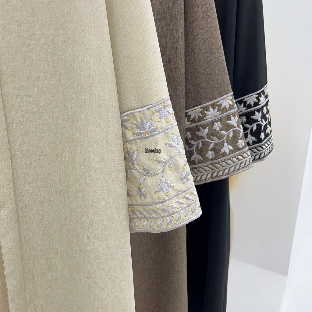 Elegantes besticktes Kleid Robe LR735 - Loriya2024 Dubai, Kollektion Naher Osten & Türkei