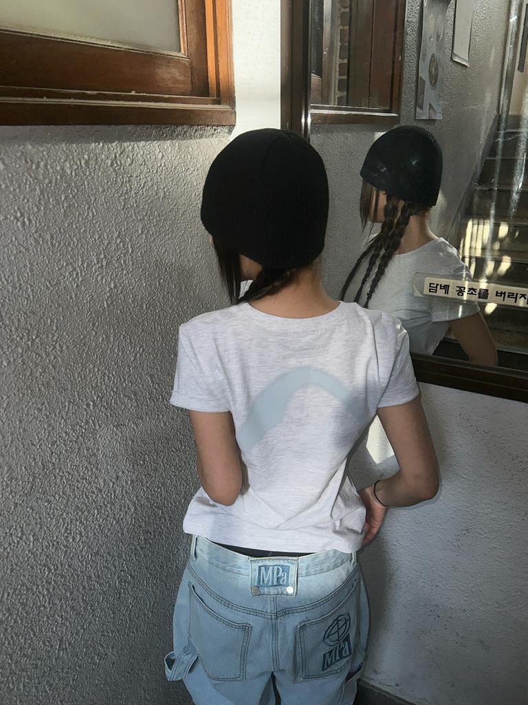 Jelosi (W) Zrs Spray Logo Tee (White Melange)