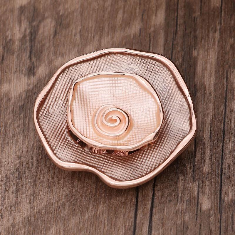 Heiß verkaufende emailierte geometrische Blume magnetische Brosche, modische kreative Blumenbrosche für Damen
