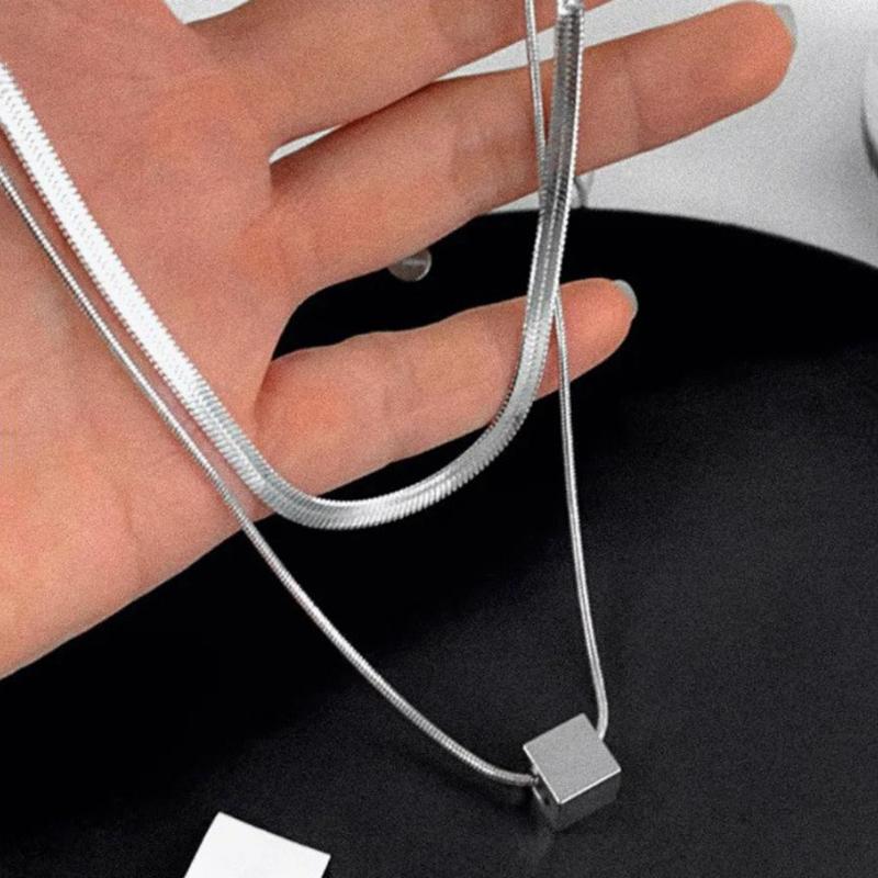 Stacking and Wearing Type Double Layer Geometric Titanium Steel Pendant Necklace for Women Charm Clavicle Chain Fashion Jewelry