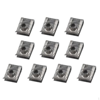 Autoaccessoires – Auto clips en pluggen