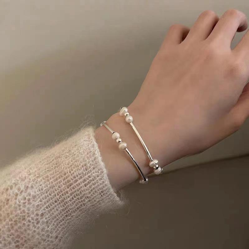 Luxurious Double Layer Pearl Necklace Bracelet For Women With Design Geometric