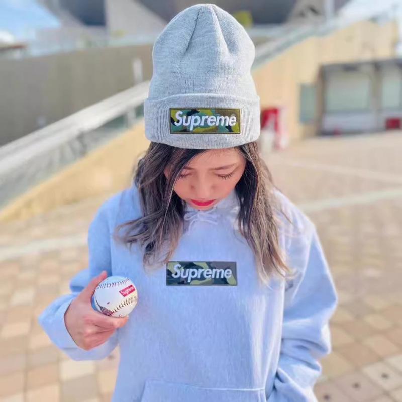 Supreme Embroidered Cotton Hoodie with Velvet - Cashew Flower Design