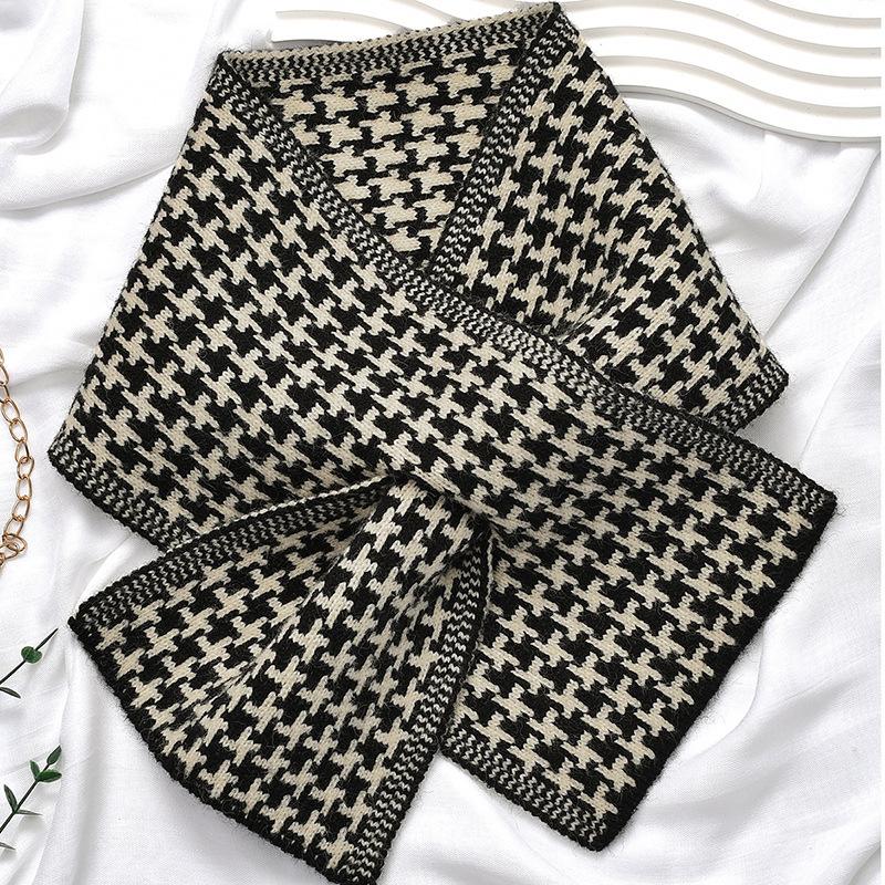 

Autumn and winter new hot-selling Qiandongge warm small scarf women s simple pullover lazy essential warm scarf