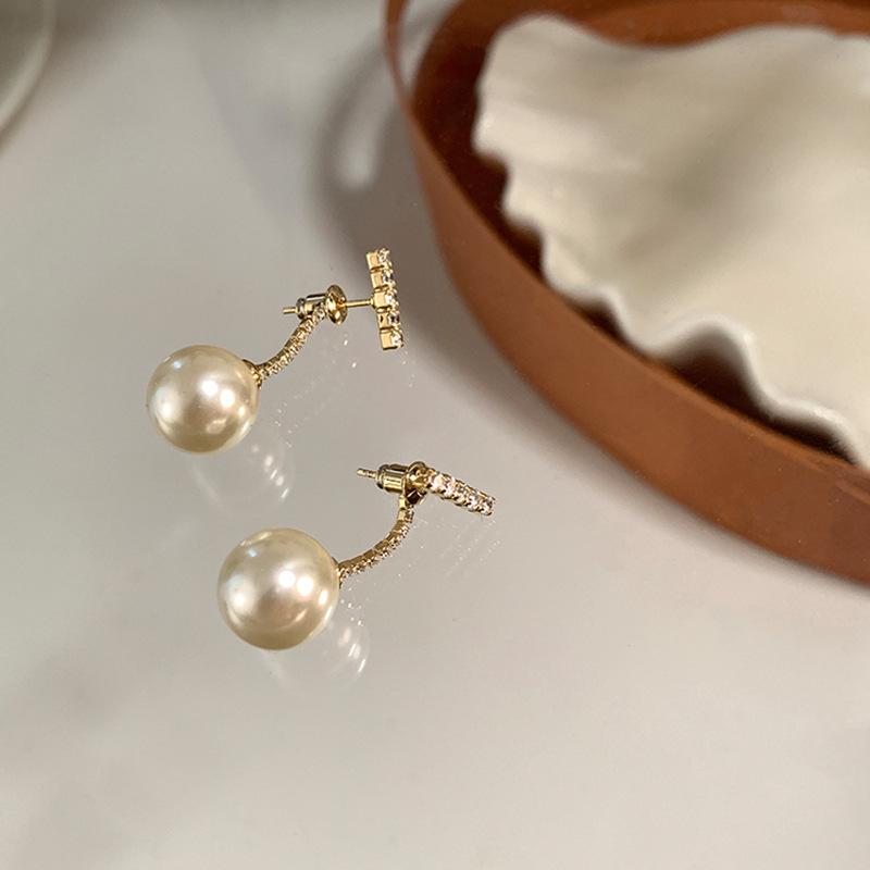Dual-Wear Cubic Zirconia Pearl Tassel Stud Earrings: Unique, Fashionable, and Versatile Design for Women