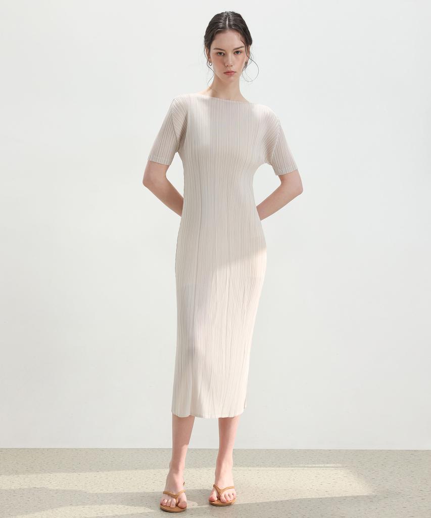 Pleats Mood Dahlia Short Sleeve Pleated Dress