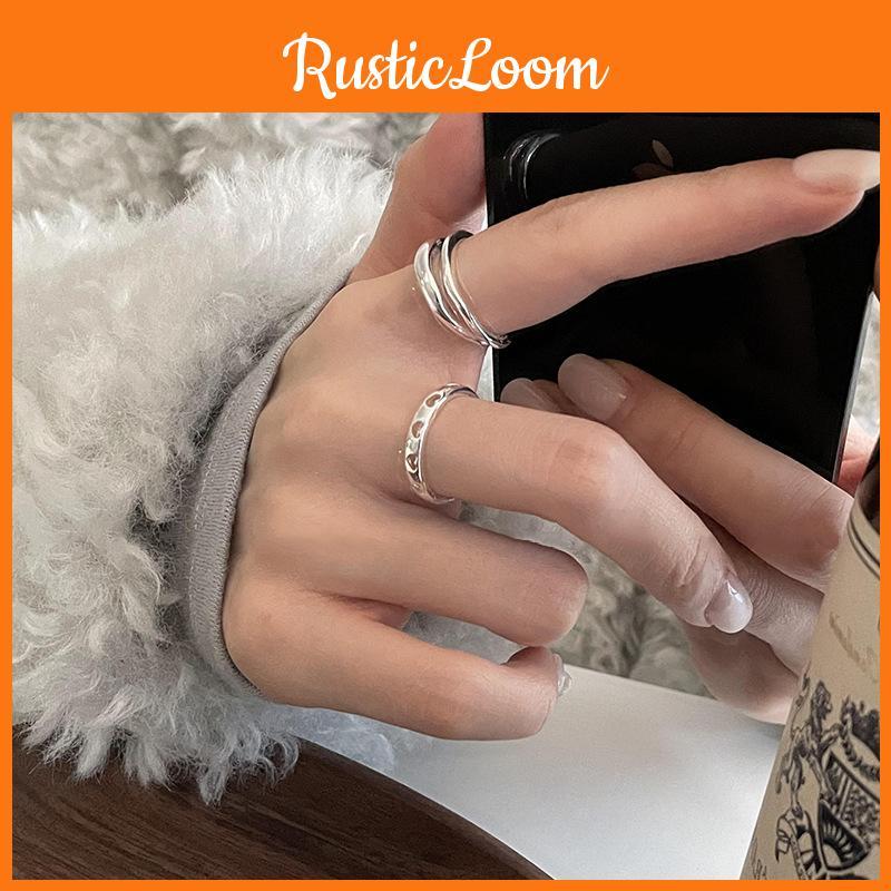 Shaped Heart Contemporary Ring For Women With Adjustable Opening For Versatile Wear