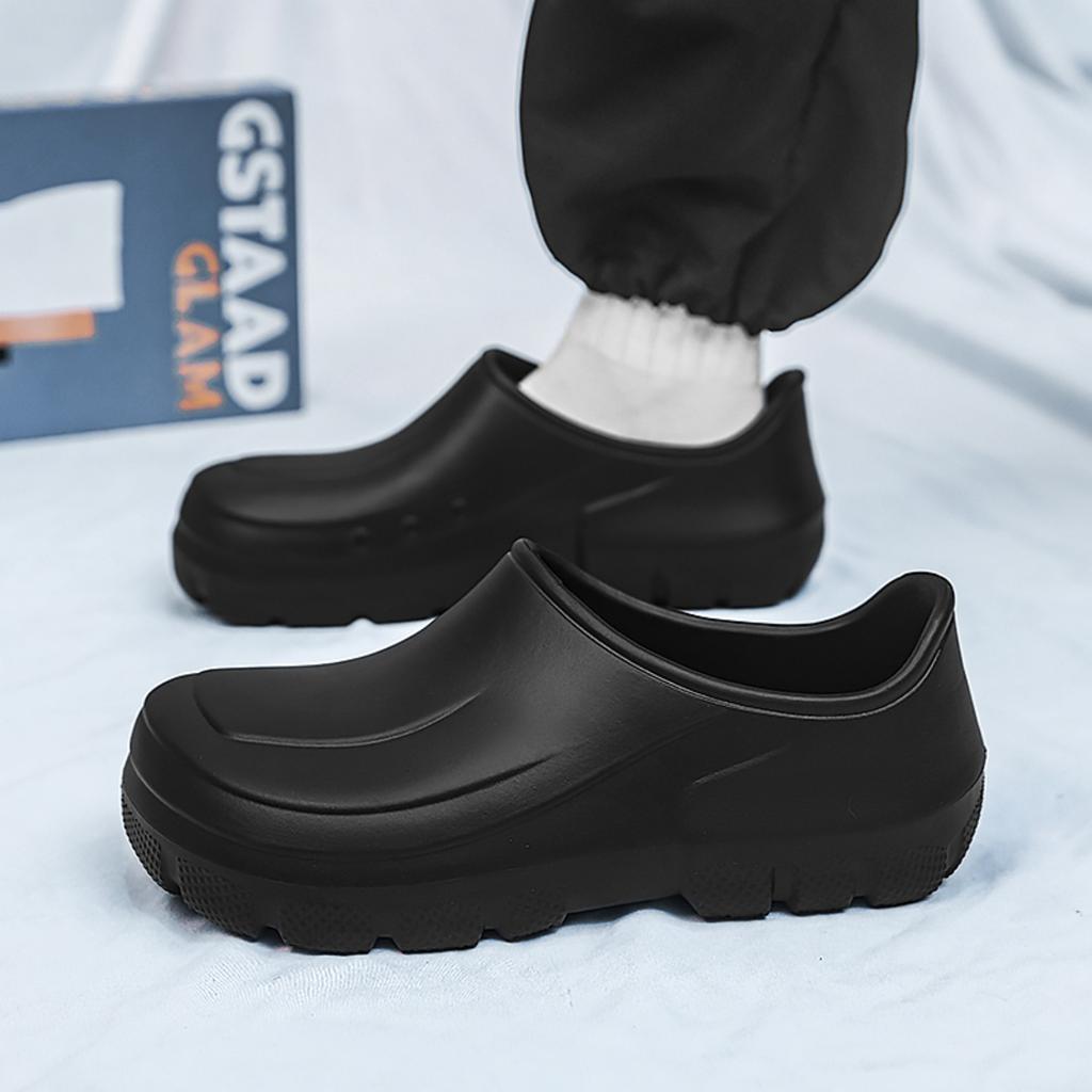 Fashion Summer Men Sandals Oilproof Waterproof Chef Shoes Doctor Nurse Shoes Lightweight Garden Sandals Casual Slippers Beach Aqua Shoes