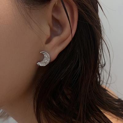 Simple Design Pleated Moon Lava Stud Earrings Temperament Small Cute Irregular Concave And Convex Crescent Earrings