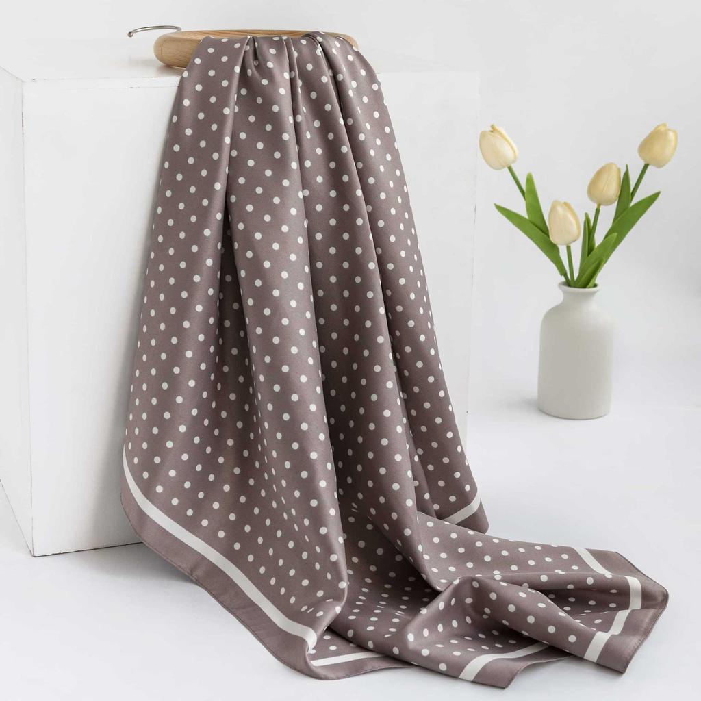 2024 Vår og Høst Tynt Fransk Beige Prikkete Skjerf Dames Firkantskjerf Sjal Ytre Dekorasjon Allsidig Skjerf