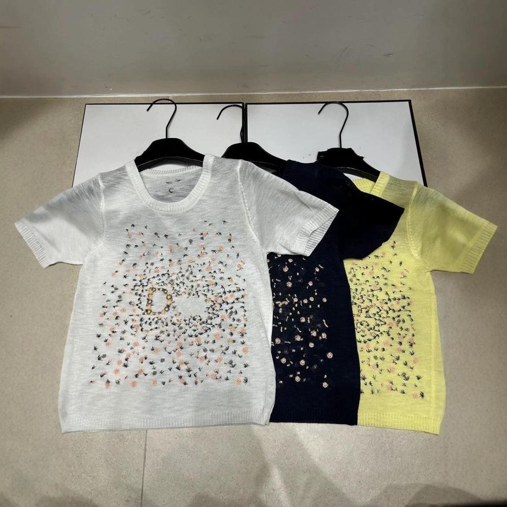 Embroidered Floral Knit Round Neck Short Sleeve Light Luxury Casual Top