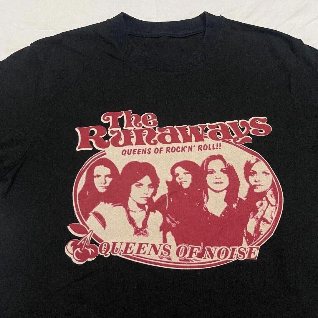 Vintage The Runaways Band In Concert Cotton Unisex Black All Size Shirt M350 S