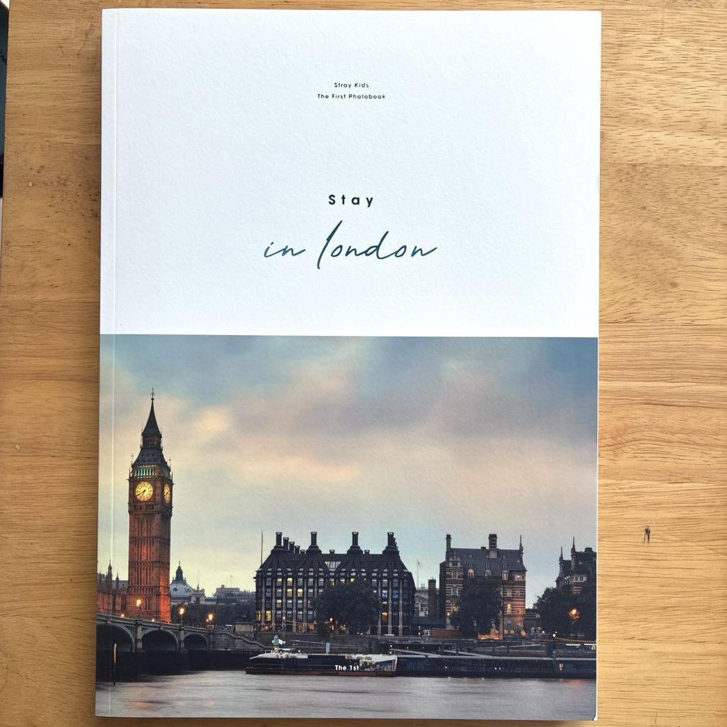 [USED] StrayKids 1st Photobook Stay In London