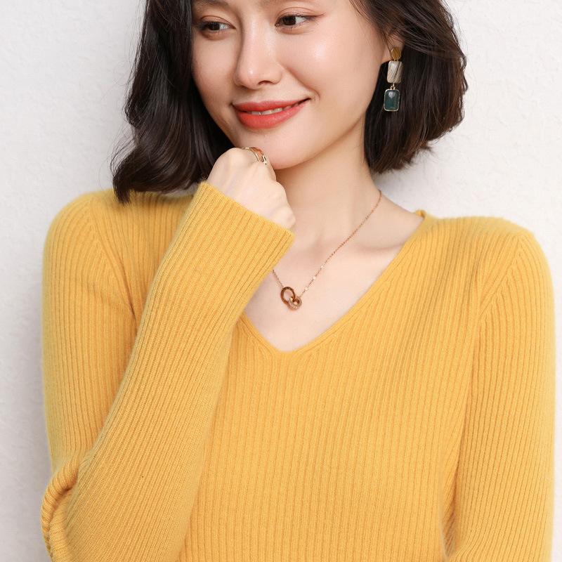 V-neck Knitted Sweater Women's Spring and Autumn Women's Sweater Slim-fitting Solid Color Knitted Long-sleeved Bottoming Versatile Short Top