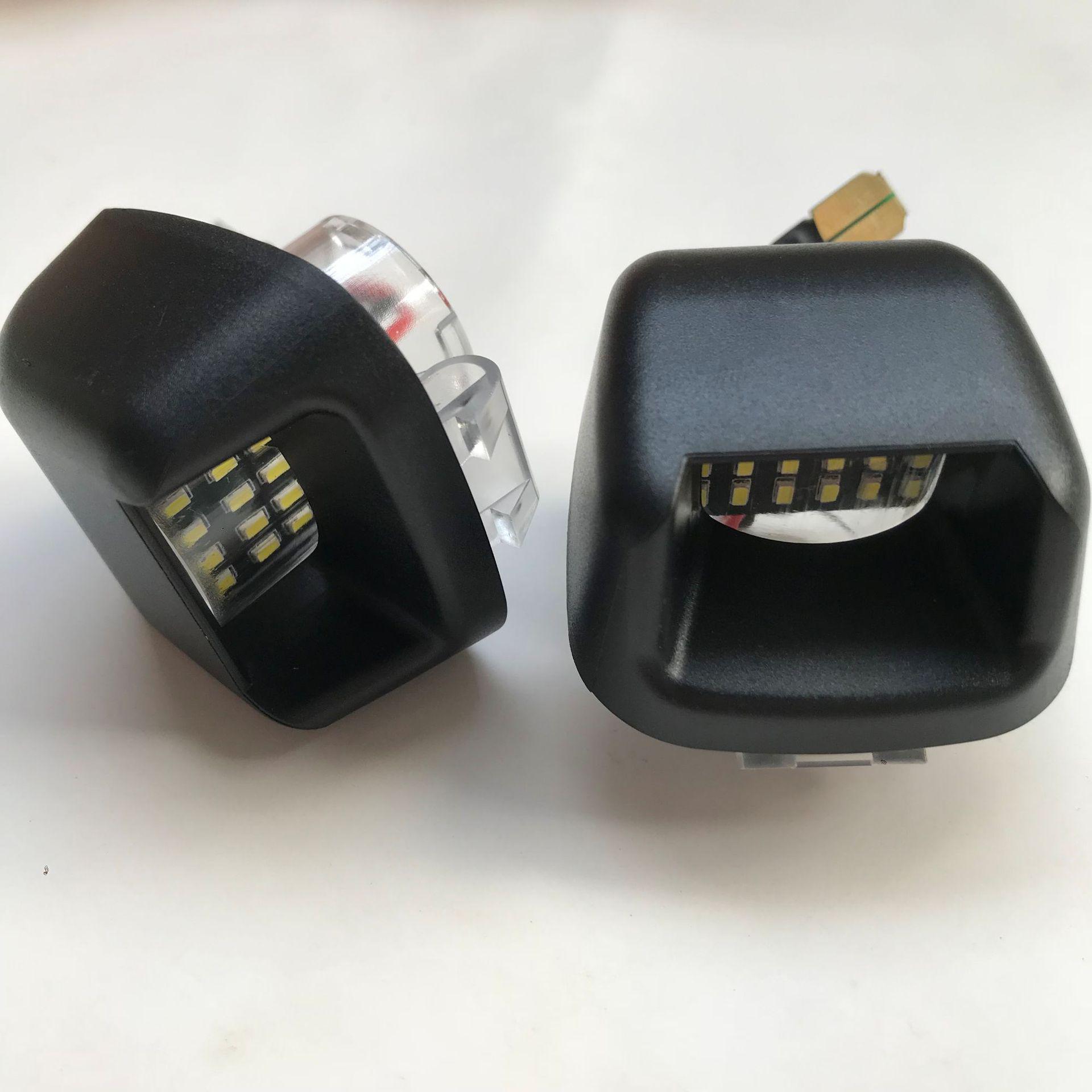 

Белый светодиодный фонарь номерного знака для Nissan Navara/Frontier D40