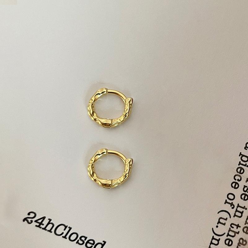 High-End Irregular Ear Cuffs: Trendy, Cold Style Fashion Accessories for Women