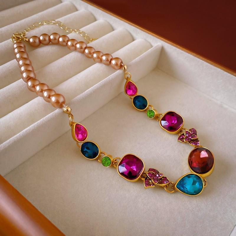 Französisches Gericht Strass-Wassertropfen Schmuckset: Luxuriöses Halsketten- und Ohrring-Set für Damen