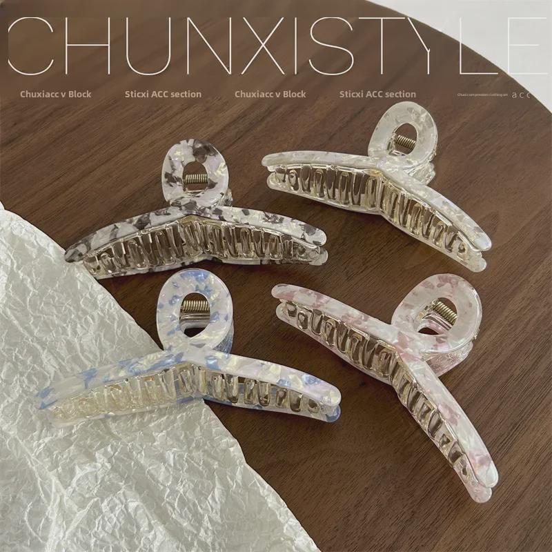 Summer Honey Tea Hair Clip: Gentle, Extra Large, Easy-to-Use Hair Claw for Full Hair