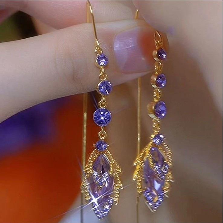 

Purple zircon fringed maple leaf earrings temperament purple gas donglai earrings temperament exquisite earrings