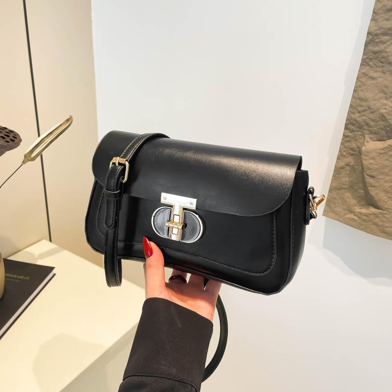Premium sense retro underarm bag women's 2025 new fashion commuter shoulder small square bag versatile foreign style oblique span bag