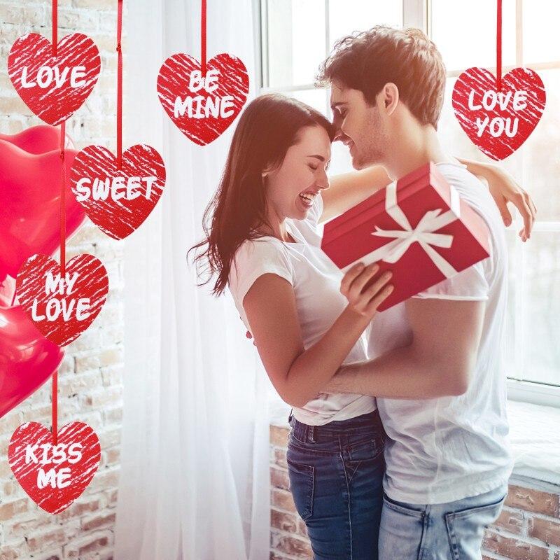 30Pcs Valentine's Day Heart Hanging Ornaments Lawn Yard Porch Heart Decor for Wedding Party Home Office Decor