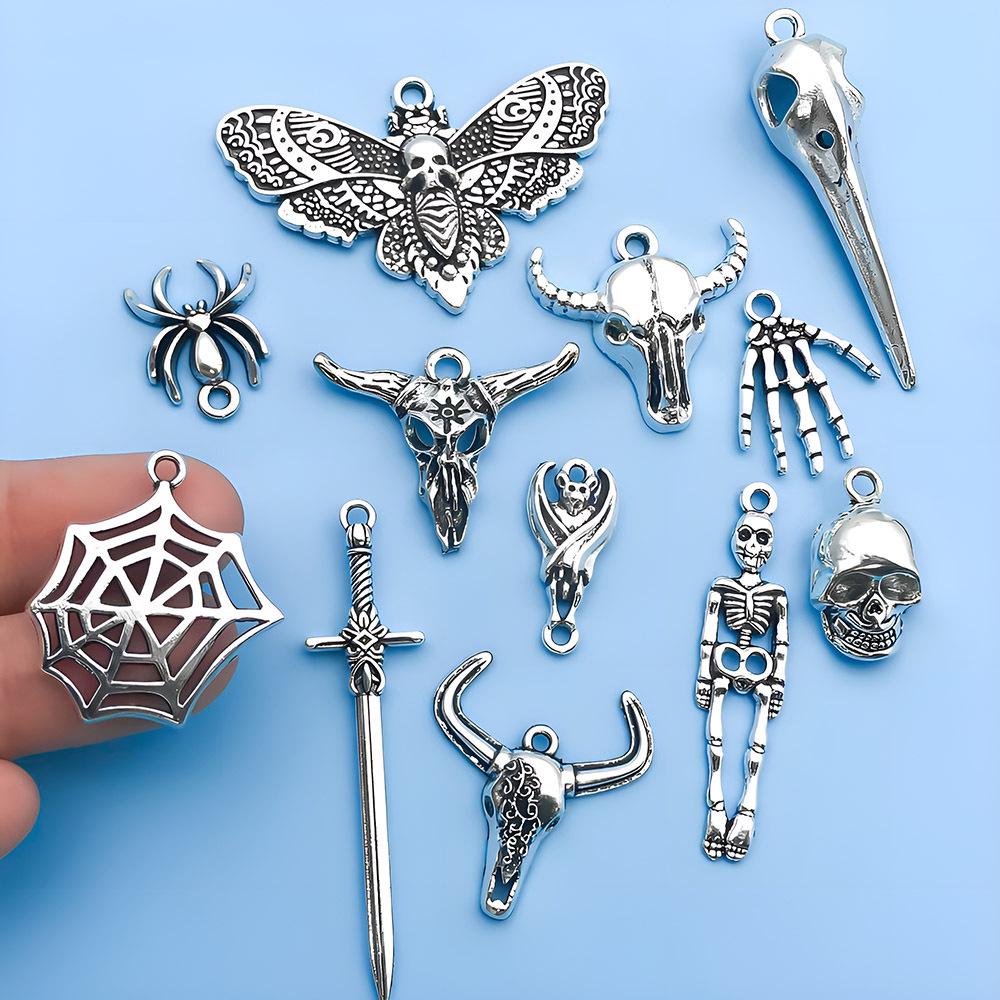 Gothic Halloween Skull & Bat Pendant Jewelry Accessory