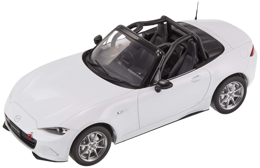Mazda Roadster White Finished Product FIRST18 1/18 NR-A