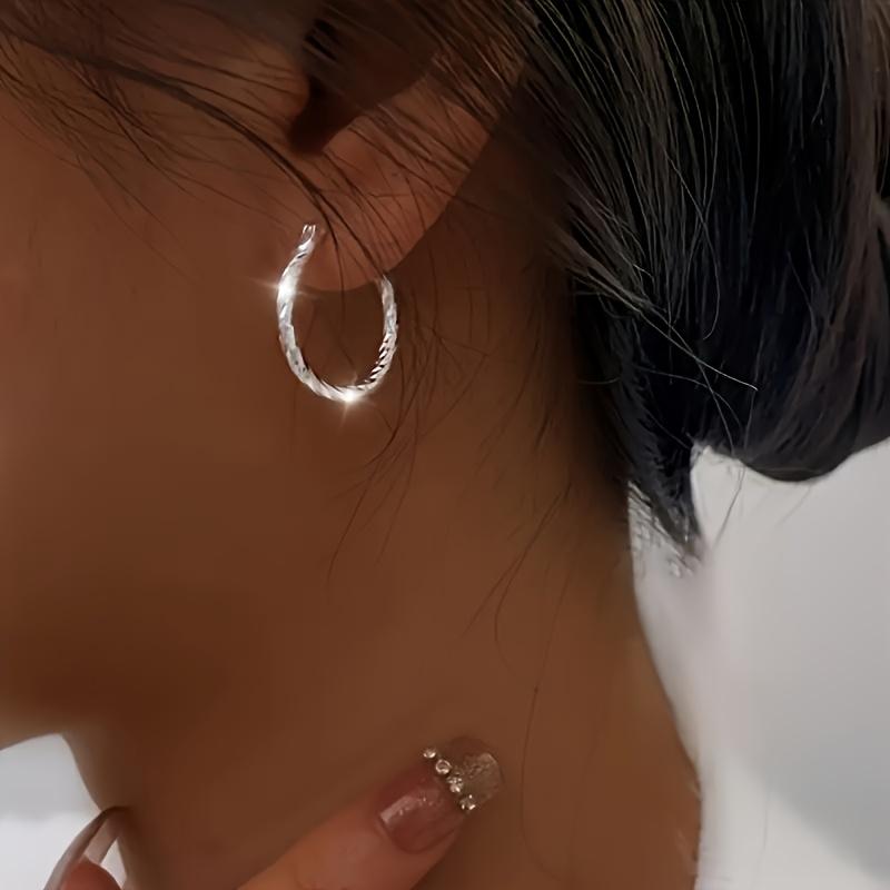 High-quality Stainless Steel Hypoallergenic Hoop Earrings, Comfortable and Versatile, Simple and Elegant, Fashionable Women's Earrings