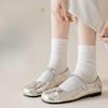 Anti-pilling Boneless Pile Socks Are Versatile for Spring and Autumn. They Are Solid-colored Long-staple Cotton Mid-calf Socks