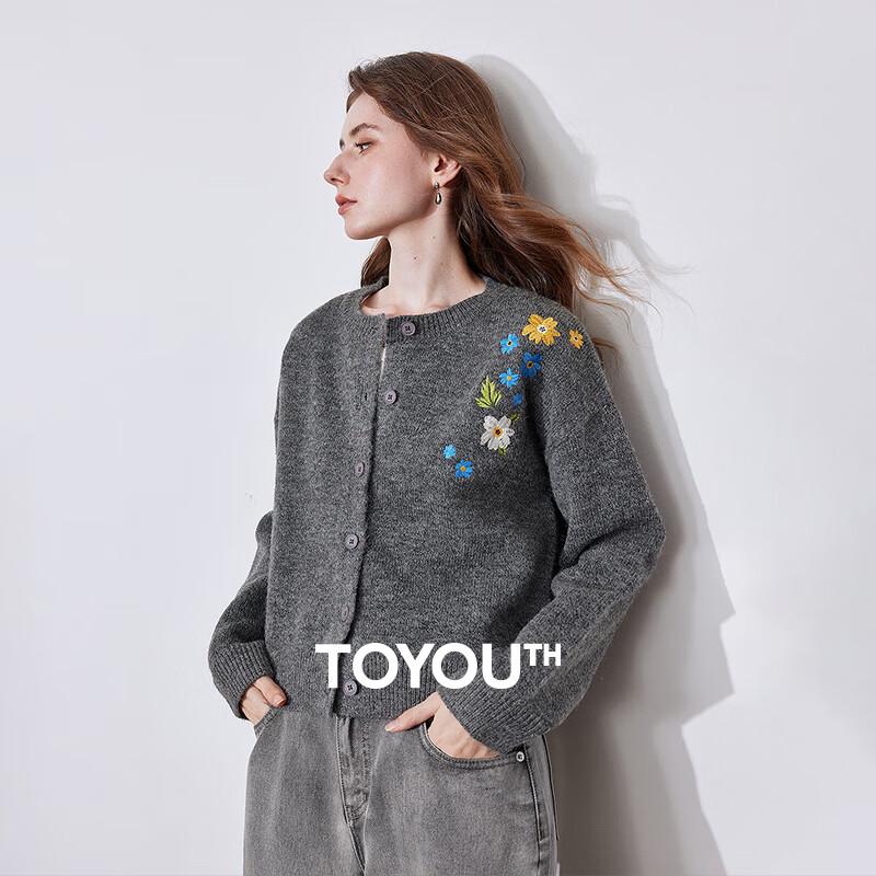 Chuyu Women's Floral Embroidered Knit Cardigan