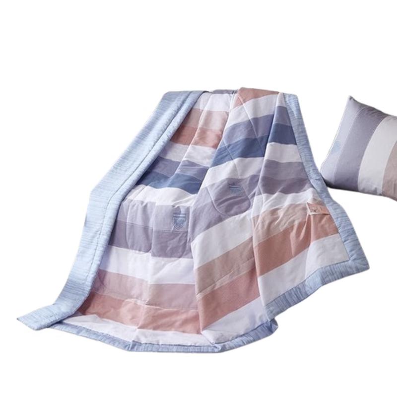 

Yiyi Ai Gentleman s Appointment Series Printed Quilt