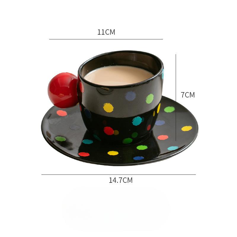 

Набор чашки и блюдца в горошек, наклонная чашка, скандинавский стиль, кофейная чашка высокой ценности, чашка для послеобеденного чая, бытовая керамическая чашка 190ml