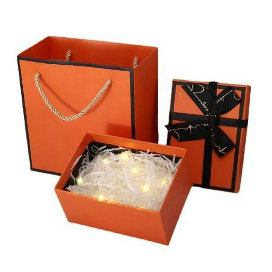 Elegant Valentine's Day Gift Box for Party Favors & Lipstick Packaging – Customizable with Logo