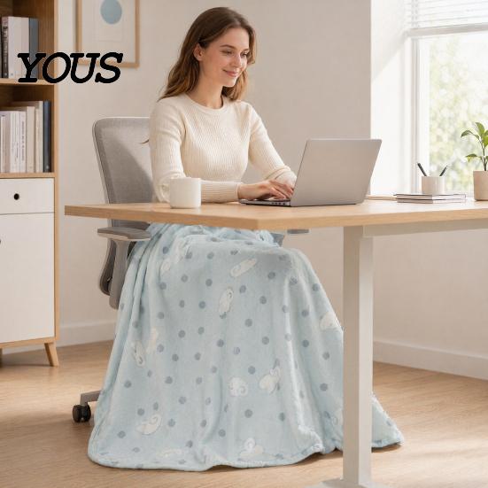 Playful Design Blanket Polka Dots Nap Blanket, Double-Sided Flannel Lightweight And Breathable Air Conditioner for Office Dorm Home, Soft Cozy