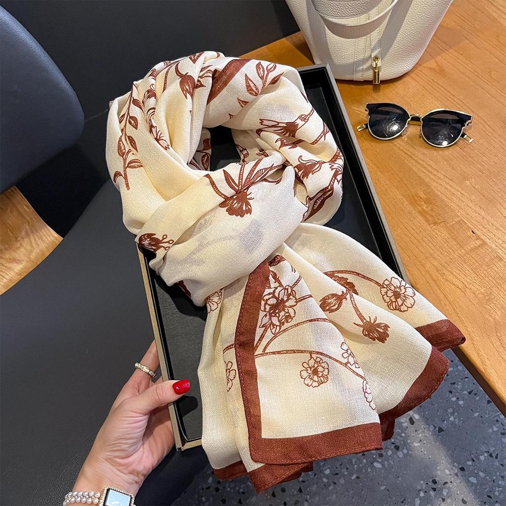New Simple and Elegant Women's Printed Scarf Korean Style Light Luxury Spring and Autumn Fashion Exterior Shawl Scarf Scarf