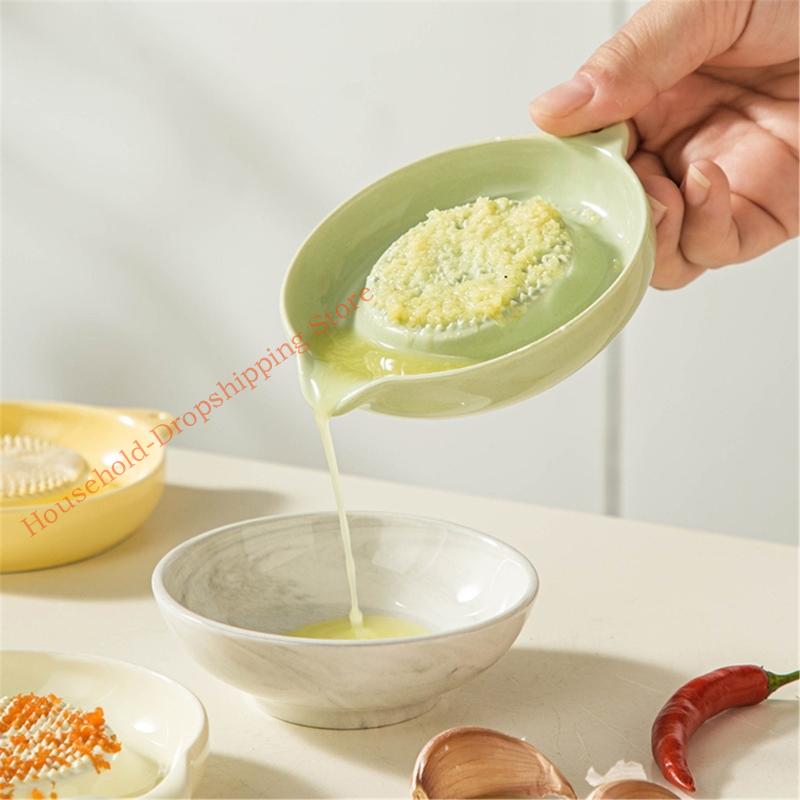 Multifunctional Ceramic Garlic Crusher for Preparing Garlic Pastes Gingers Puree and Seasonings Vegetable Grater Grinder