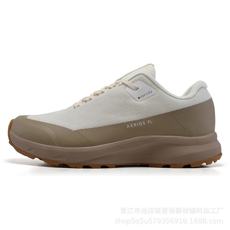 KP Embroidered Pure Flat for Outdoor Off-road Men's Breathable Mesh Shoes Non-slip and Wear-resistant Mountaineering Sports Shoes