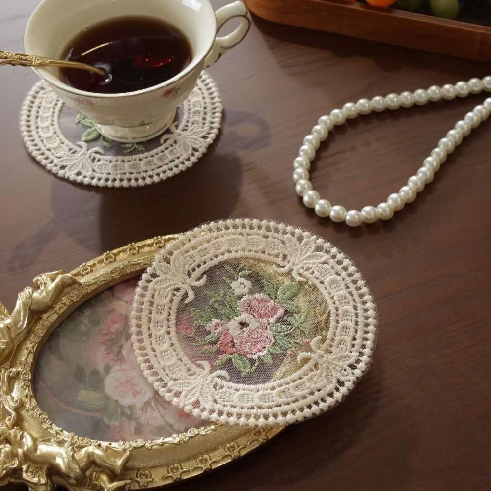 Anti-scald Embroidery Placemat Exquisite Plate Mat Lace Doilies Vintage Lace Coaster Tea Party
