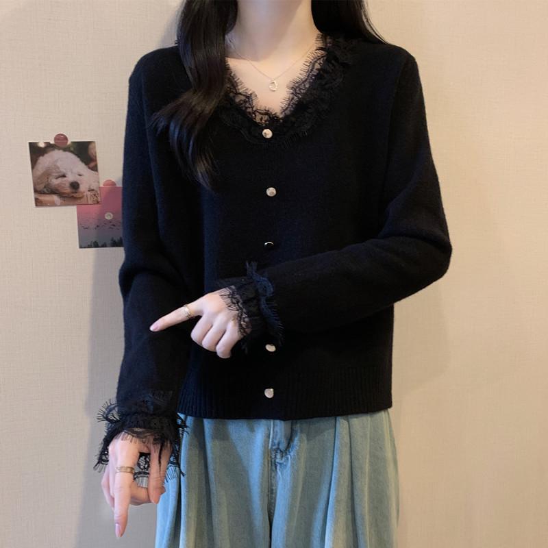 Plus Size Lace Patchwork Sweater - Slim Fit Knitwear for Women (Autumn/Winter)