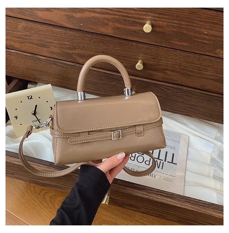 Премиальная сумка женская весна-лето 2025 новая модная повседневная сумка-мессенджер женская портативная маленькая квадратная сумка хаки