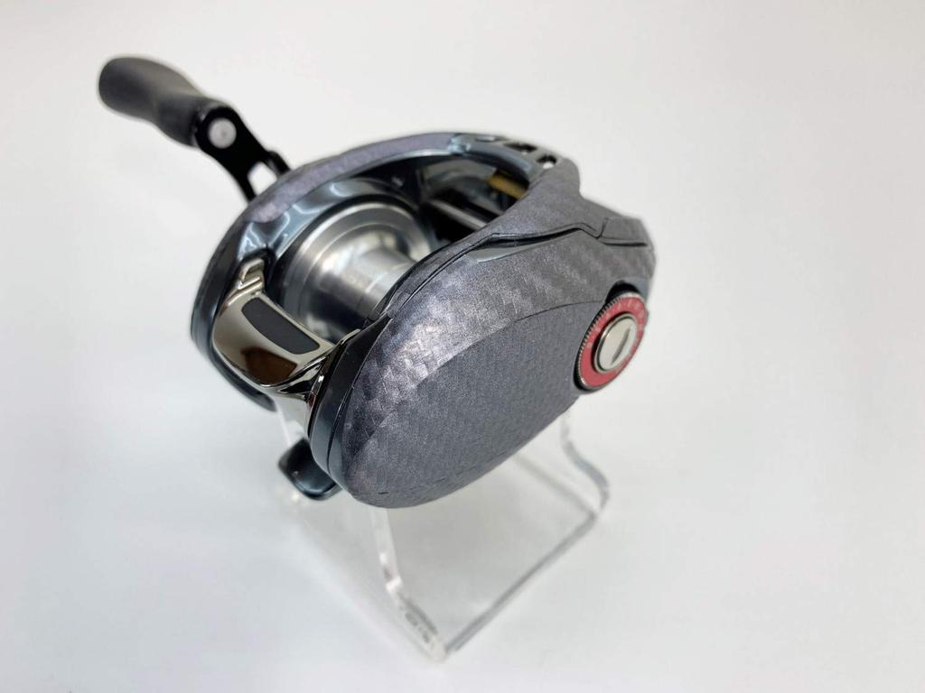 CUSTOM YOROI 17 Tatula SV TW Custom Scratch Baitcasting Reel Customization SEAT.JP Decal, Protection, (Silver, Left-Handed)