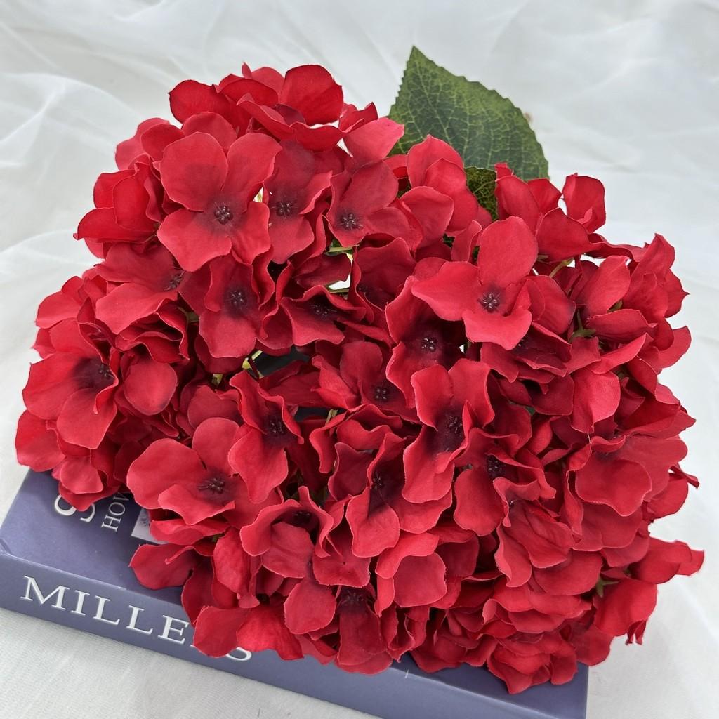 English Romantic Wedding Hydrangea Wall Decor With Silk Flowers For Venue And Home Ambience