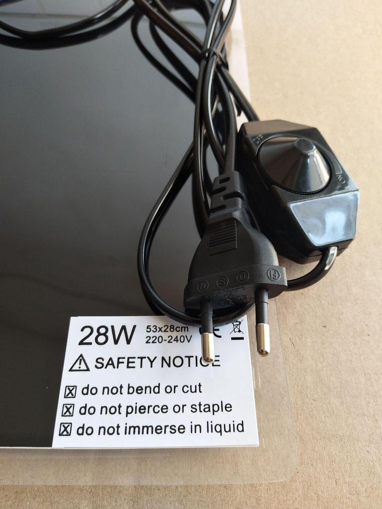 European Standard Reptile Heating Pad with Thermostat, 53x28cm, 28W, 220V