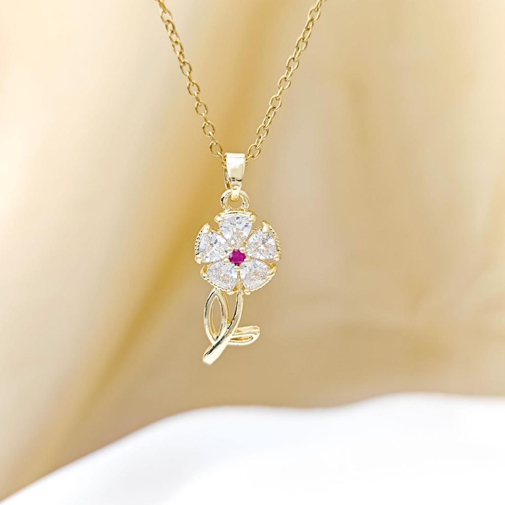 Elegant Sunflower Pendant Necklace - Unique Design for Women, Versatile and Luxurious